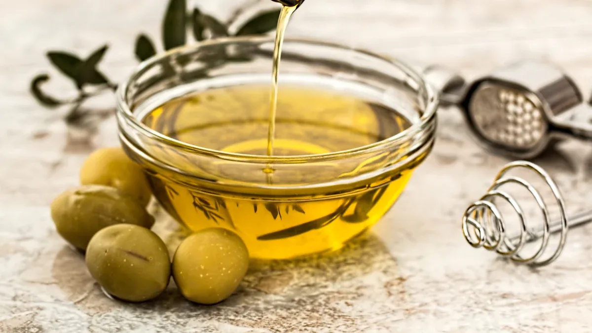 The Role of Activated Carbon in Edible Oil Decolorization