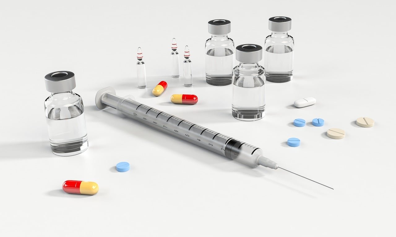 What is Medical Grade Activated Charcoal and How Does It Work