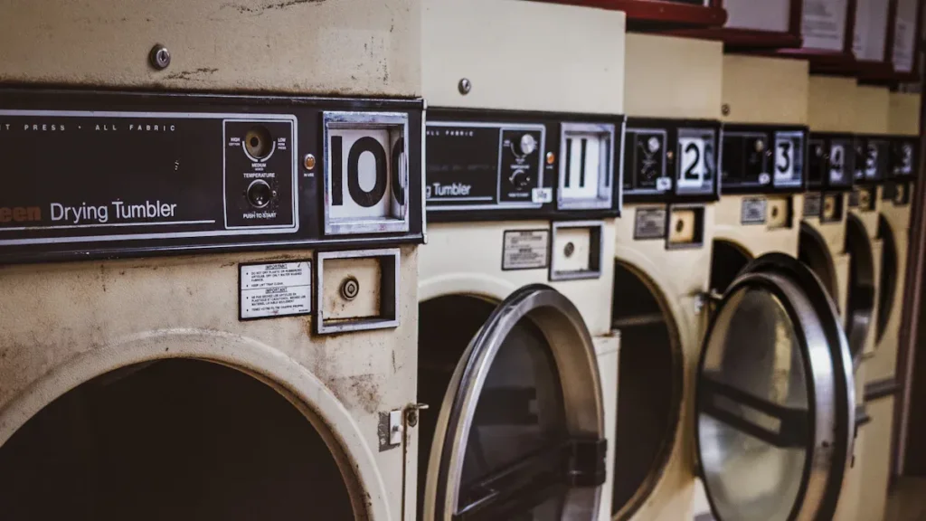 How desiccants help clothes stay moisture-free